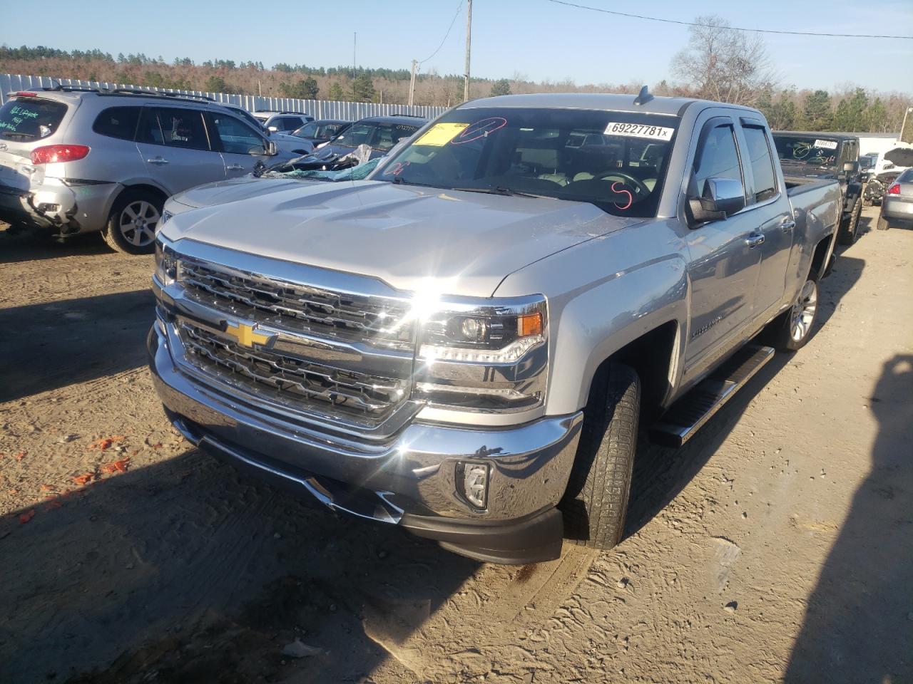 Photo 2 from auction – 2018 CHEVROLET SILVERADO with VIN 1GCRCSEC9JZ280348