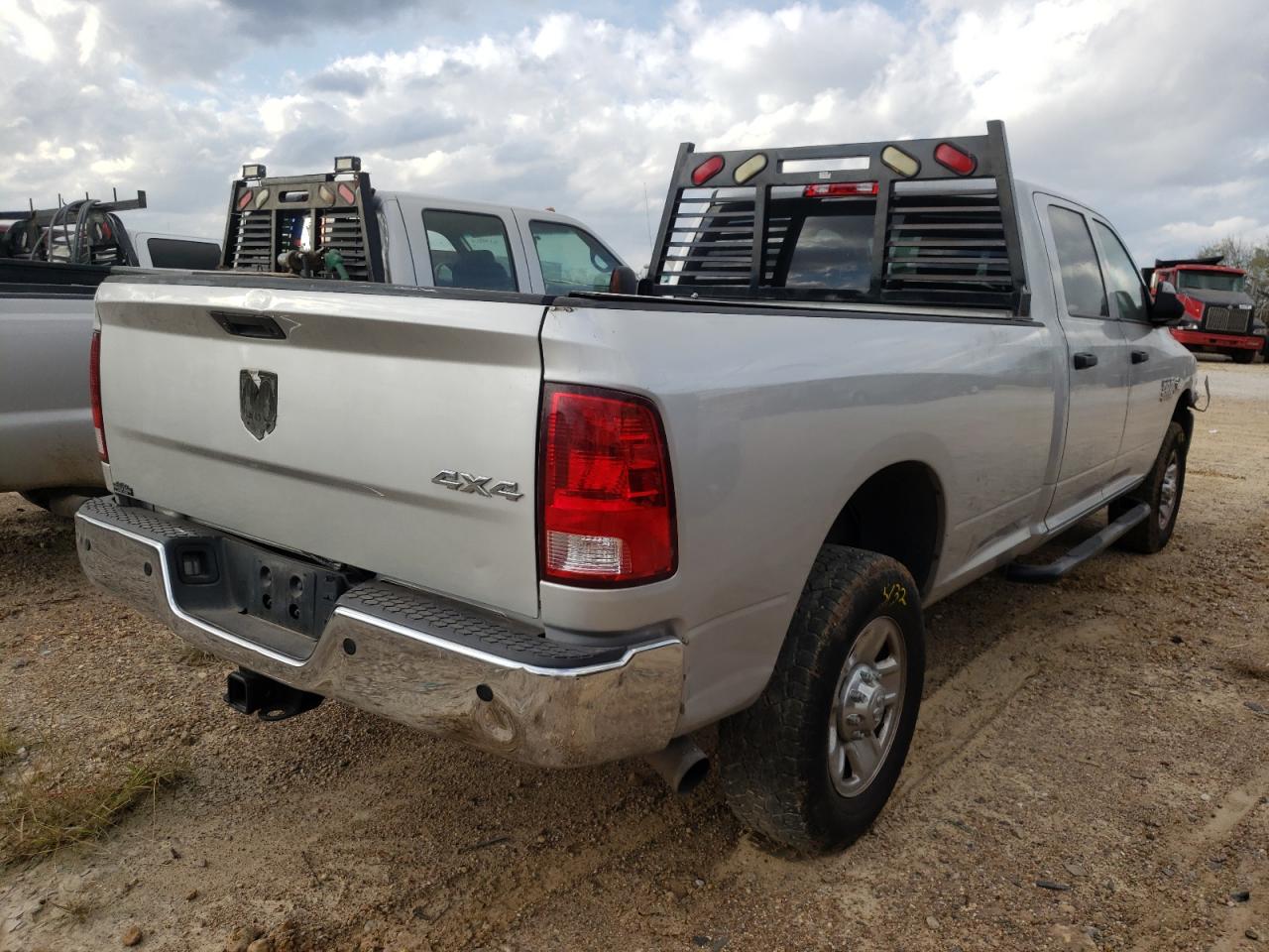 Photo 4 from auction – 2017 RAM 2500 ST with VIN 3C6UR5HL4HG780618