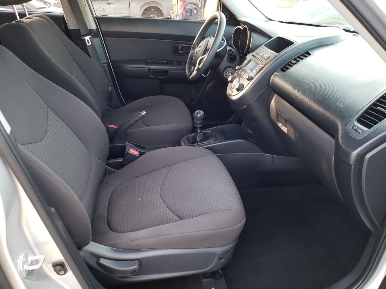 Photo 5 from auction – 2012 KIA SOUL with VIN KNDJT2A5XC7444239