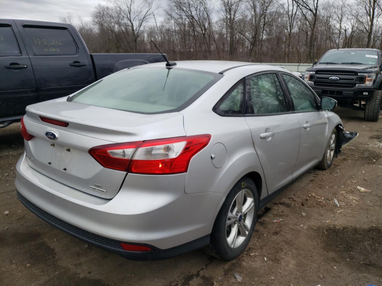Photo 4 from auction – 2014 FORD FOCUS SE with VIN 1FADP3F25EL145148
