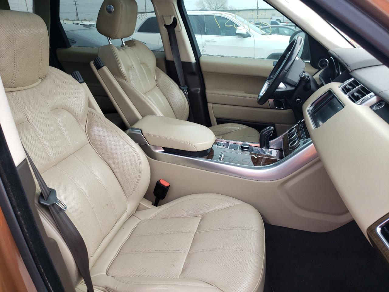Photo 5 from auction – 2016 LAND ROVER RANGE ROVE with VIN SALWR2PF6GA656934