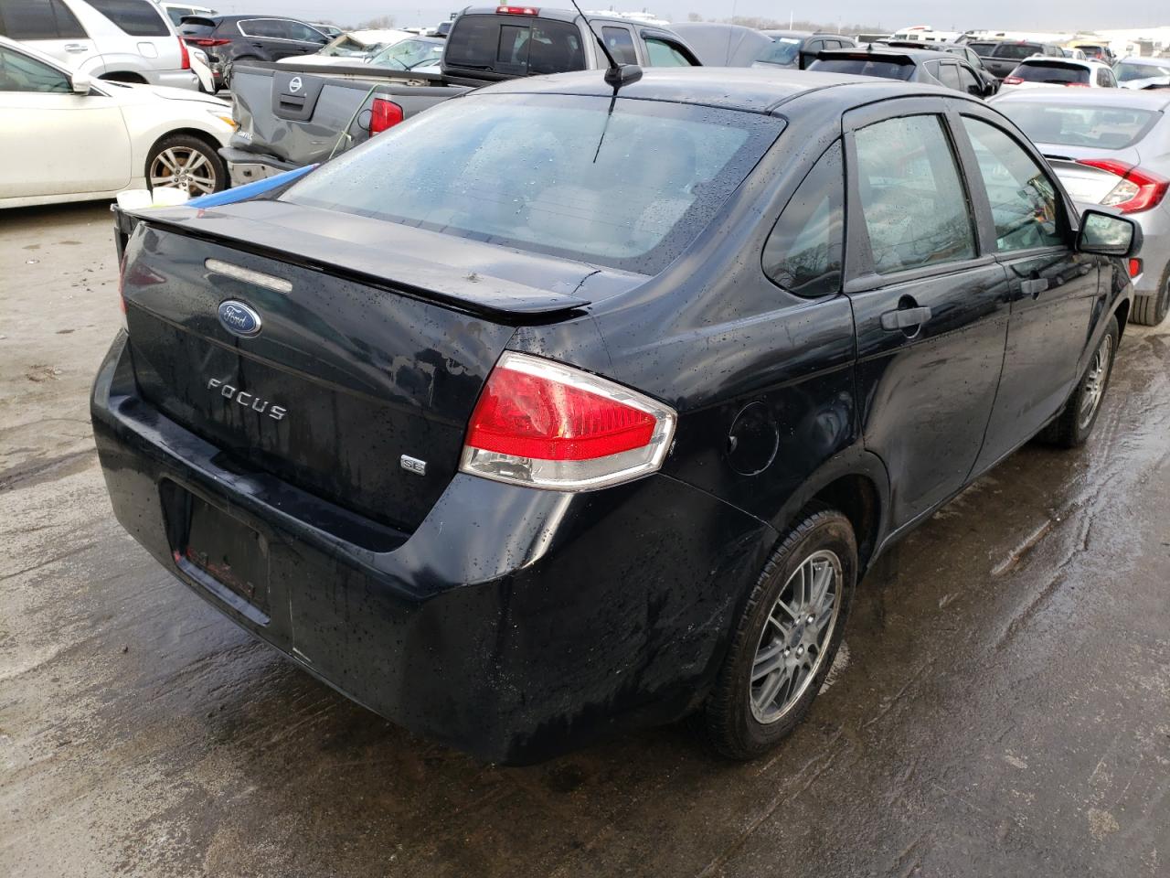 Photo 4 from auction – 2011 FORD FOCUS SE with VIN 1FAHP3FN5BW159556