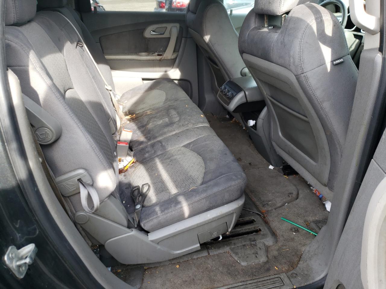 Photo 6 from auction – 2012 CHEVROLET TRAVERSE L with VIN 1GNKRFED8CJ416199