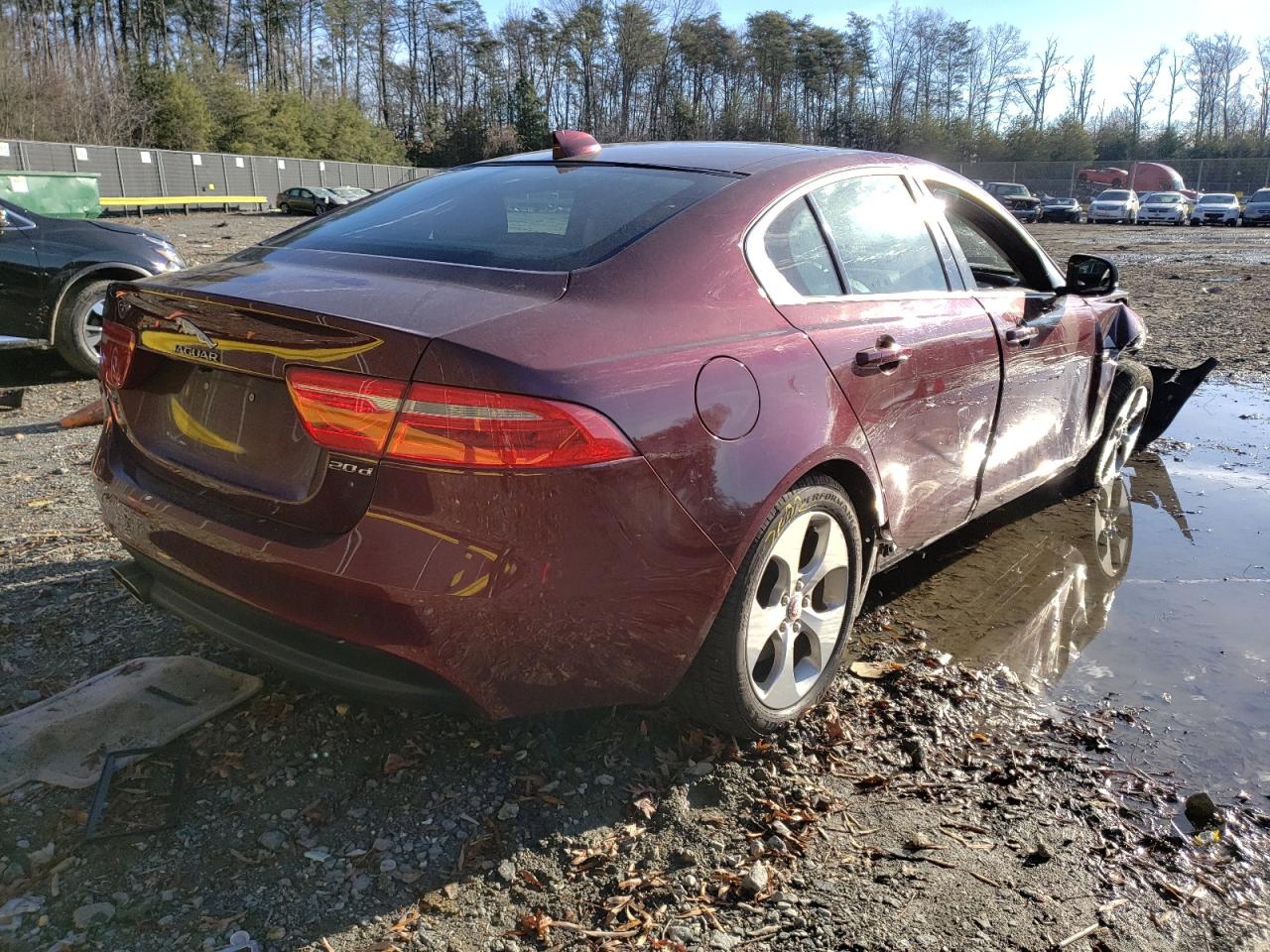 Фото 4 с аукциона – 2017 JAGUAR XE с VIN SAJAR4BN3HCP12119