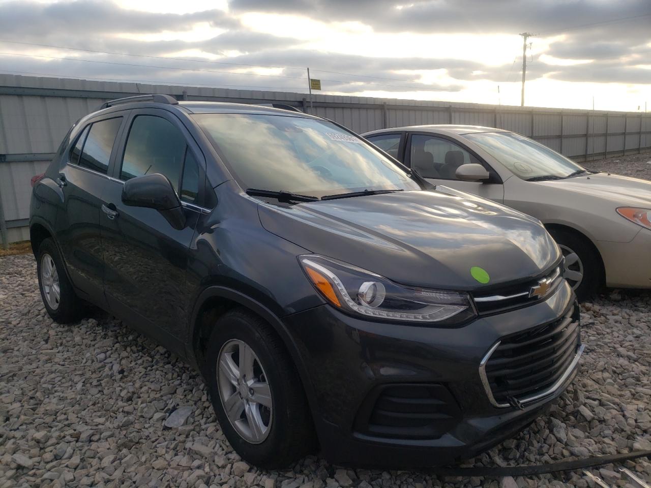 CHEVROLET TRAX 1LT 2019 with VIN 3GNCJLSB0KL392999 - Photo from auction