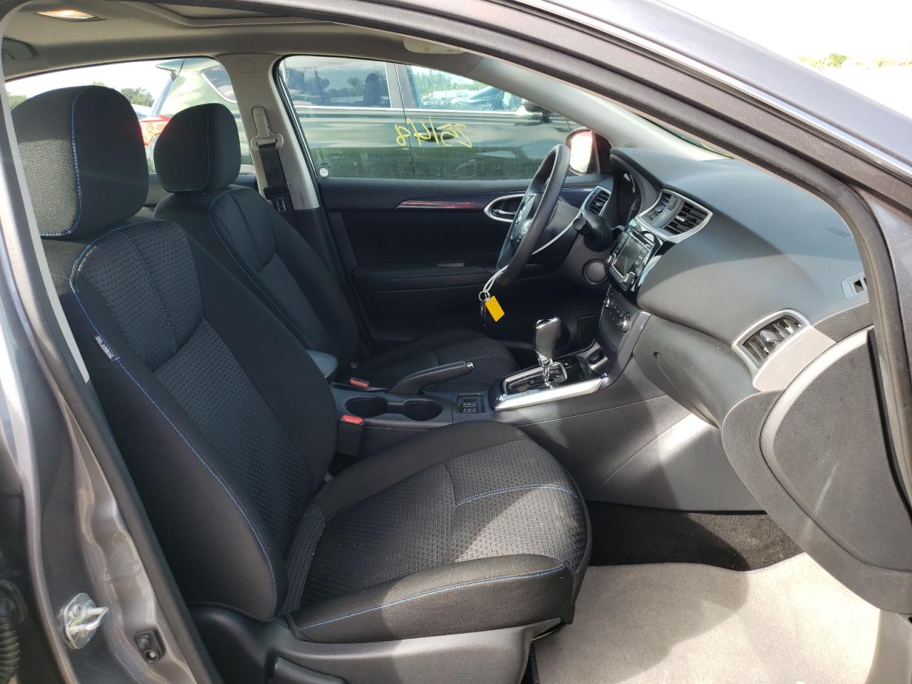 Photo 5 from auction – 2017 NISSAN SENTRA SR with VIN 3N1CB7AP3HY303418