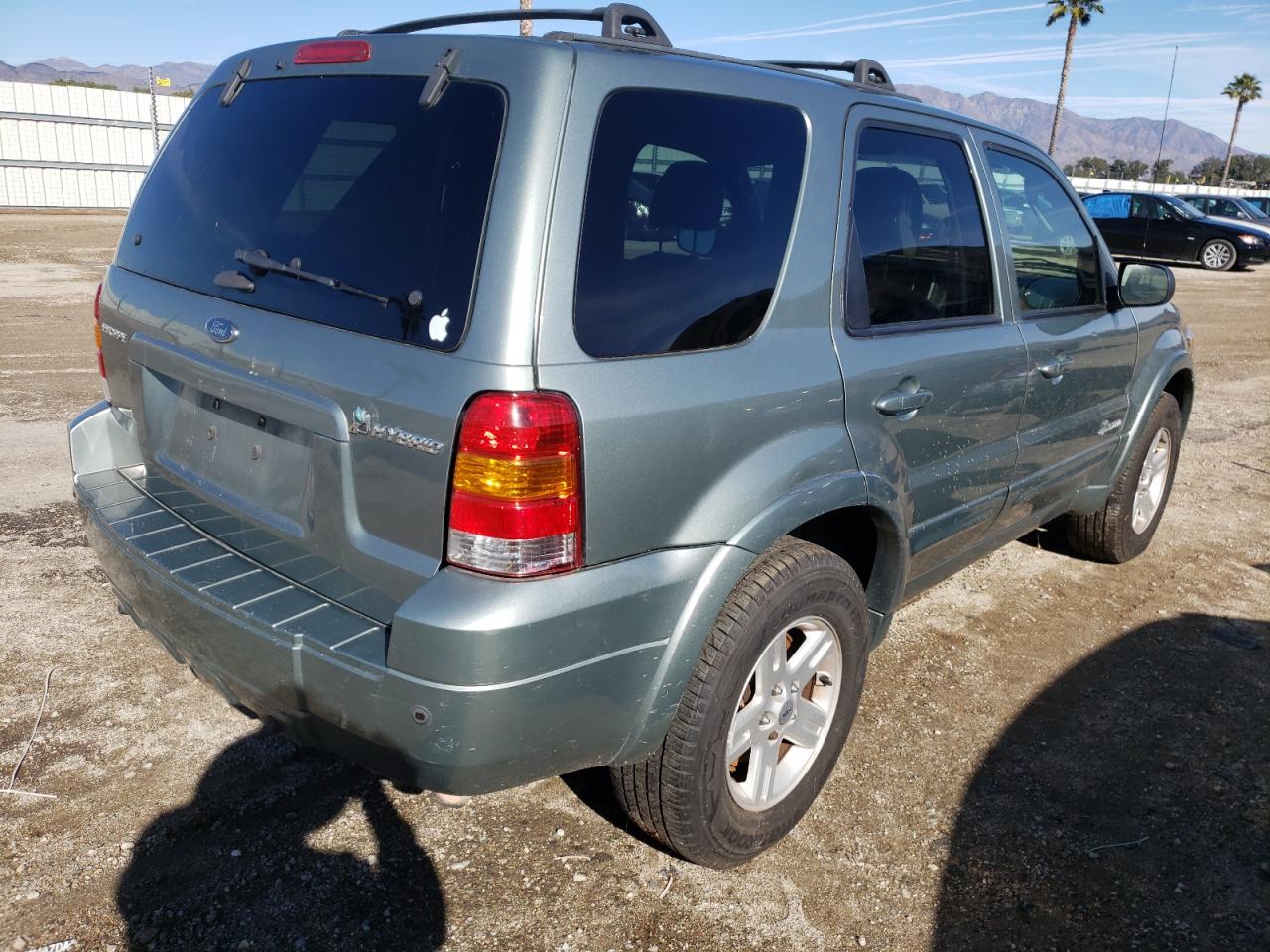 Photo 4 from auction – 2006 FORD ESCAPE HEV with VIN 1FMCU96H76KB21068