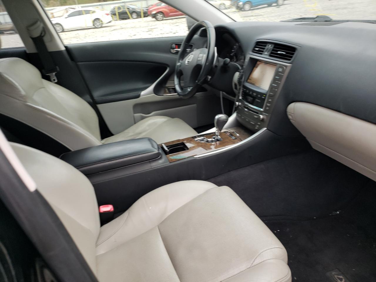 Photo 5 from auction – 2010 LEXUS IS 250 with VIN JTHBF5C26A5107252
