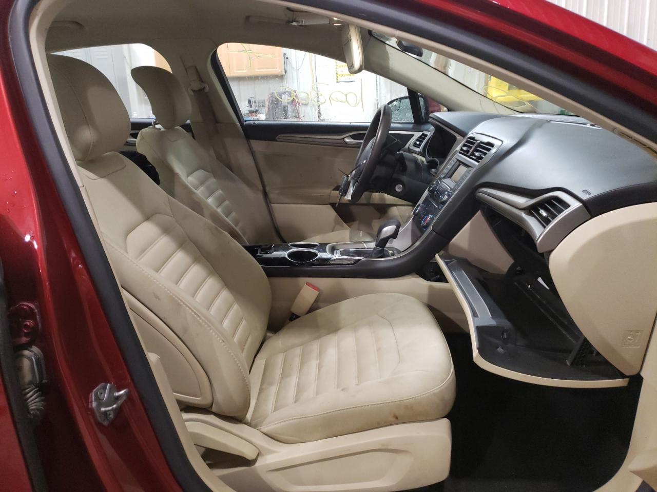 Photo 5 from auction – 2013 FORD FUSION SE with VIN 3FA6P0HR4DR338635