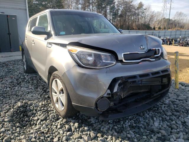 KIA SOUL 2015 with VIN KNDJN2A21F7227053 - Photo from auction