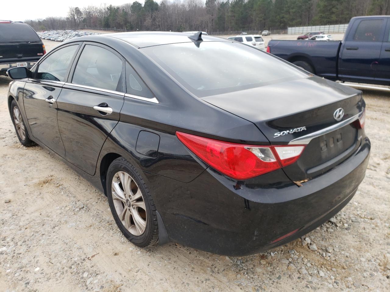 Photo 3 from auction – 2011 HYUNDAI SONATA SE with VIN 5NPEC4ACXBH225660