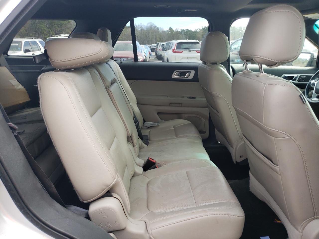 Photo 6 from auction – 2011 FORD EXPLORER L with VIN 1FMHK7F86BGA33612