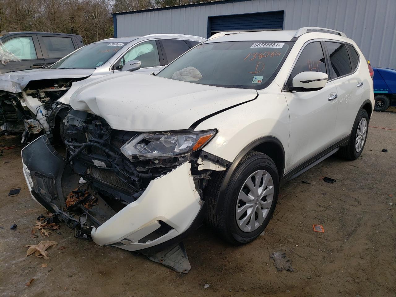 Photo 2 from auction – 2017 NISSAN ROGUE S with VIN JN8AT2MTXHW138086