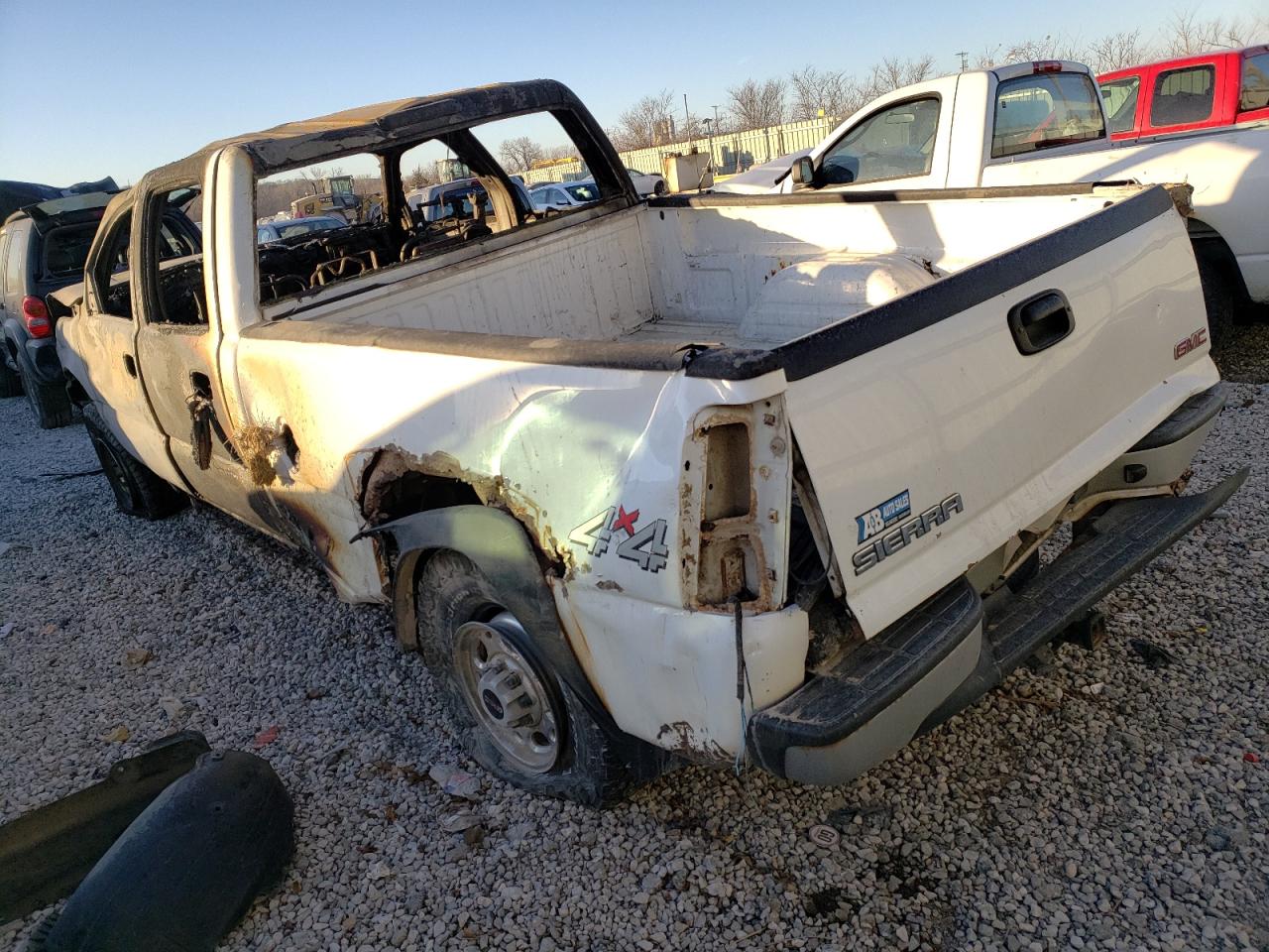 Photo 3 from auction – 2005 GMC SIERRA K25 with VIN 1GTHK23U95F966679