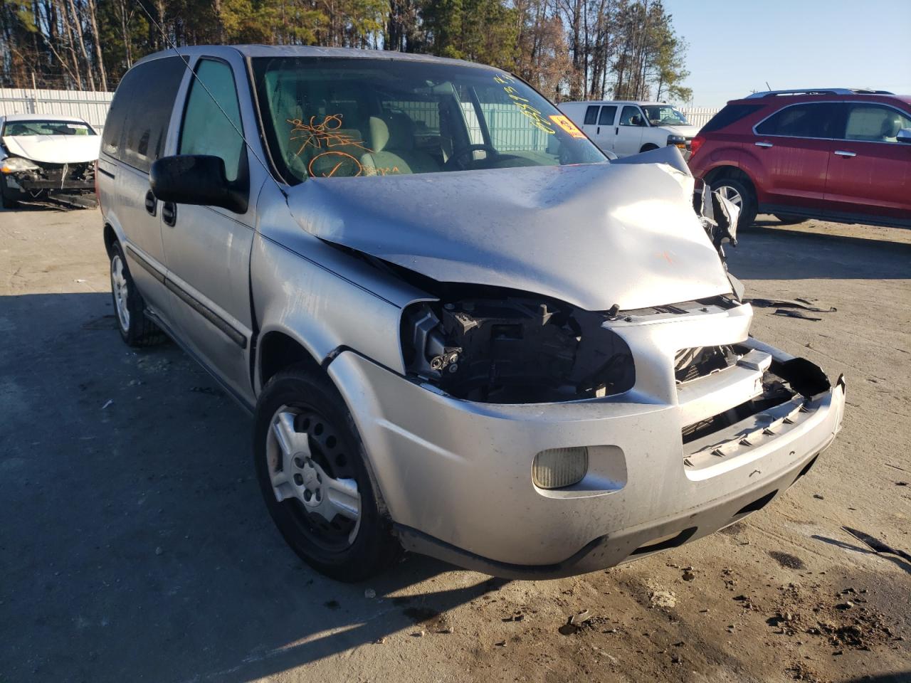 CHEVROLET UPLANDER 2008 with VIN 1GNDU23WX8D172422 - Photo from auction