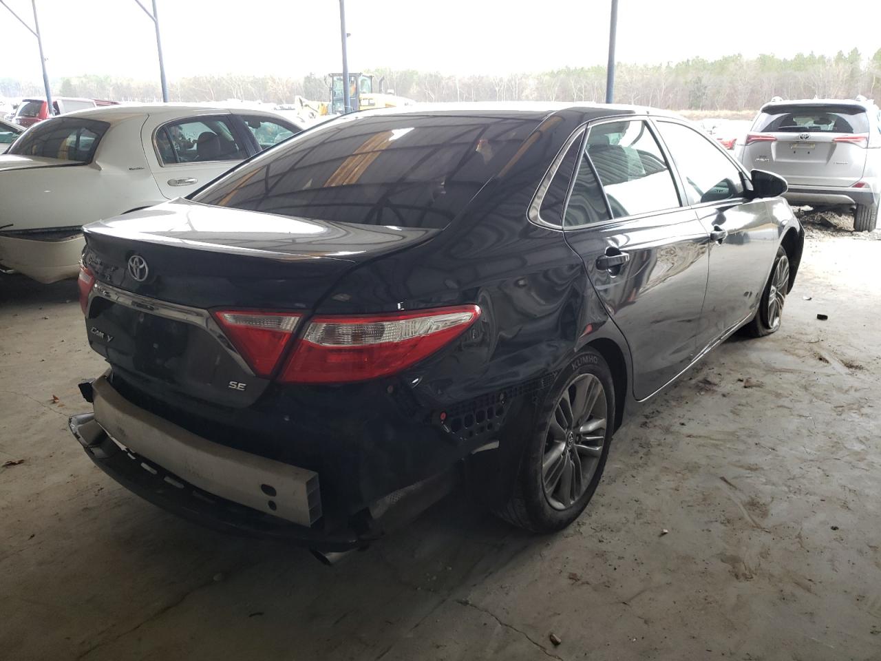 Photo 4 from auction – 2015 TOYOTA CAMRY LE with VIN 4T1BF1FK0FU037133