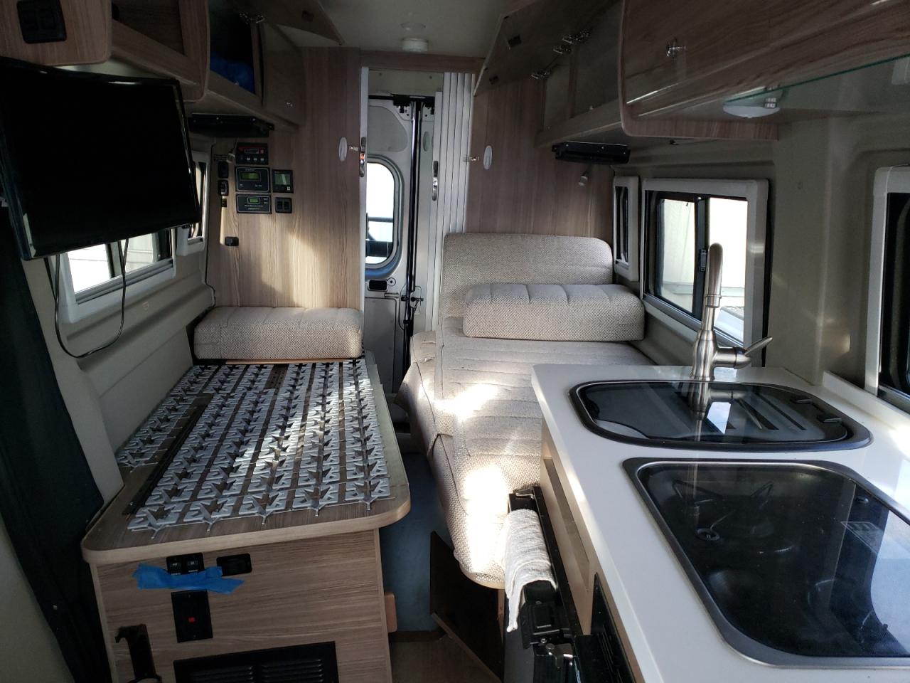 Photo 6 from auction – 2021 RAM PROMASTER with VIN 3C6FRVJG7ME509676