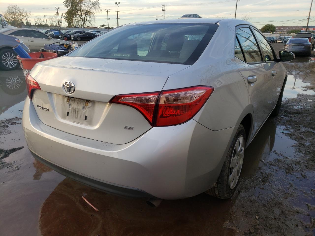 Photo 4 from auction – 2017 TOYOTA COROLLA L with VIN 2T1BURHE0HC943766