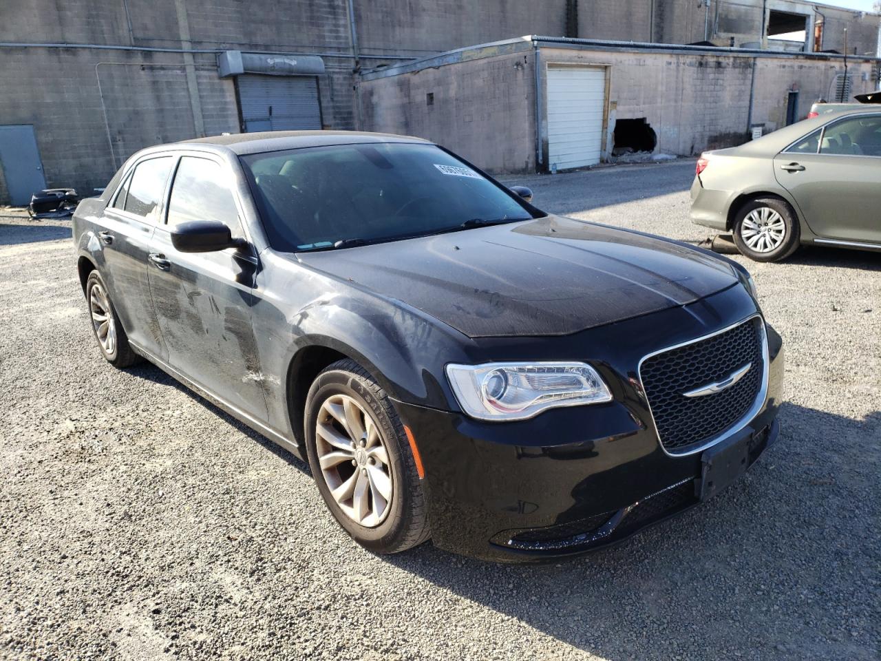 CHRYSLER 300 LIMITE 2015 with VIN 2C3CCAAG5FH828835 - Photo from auction