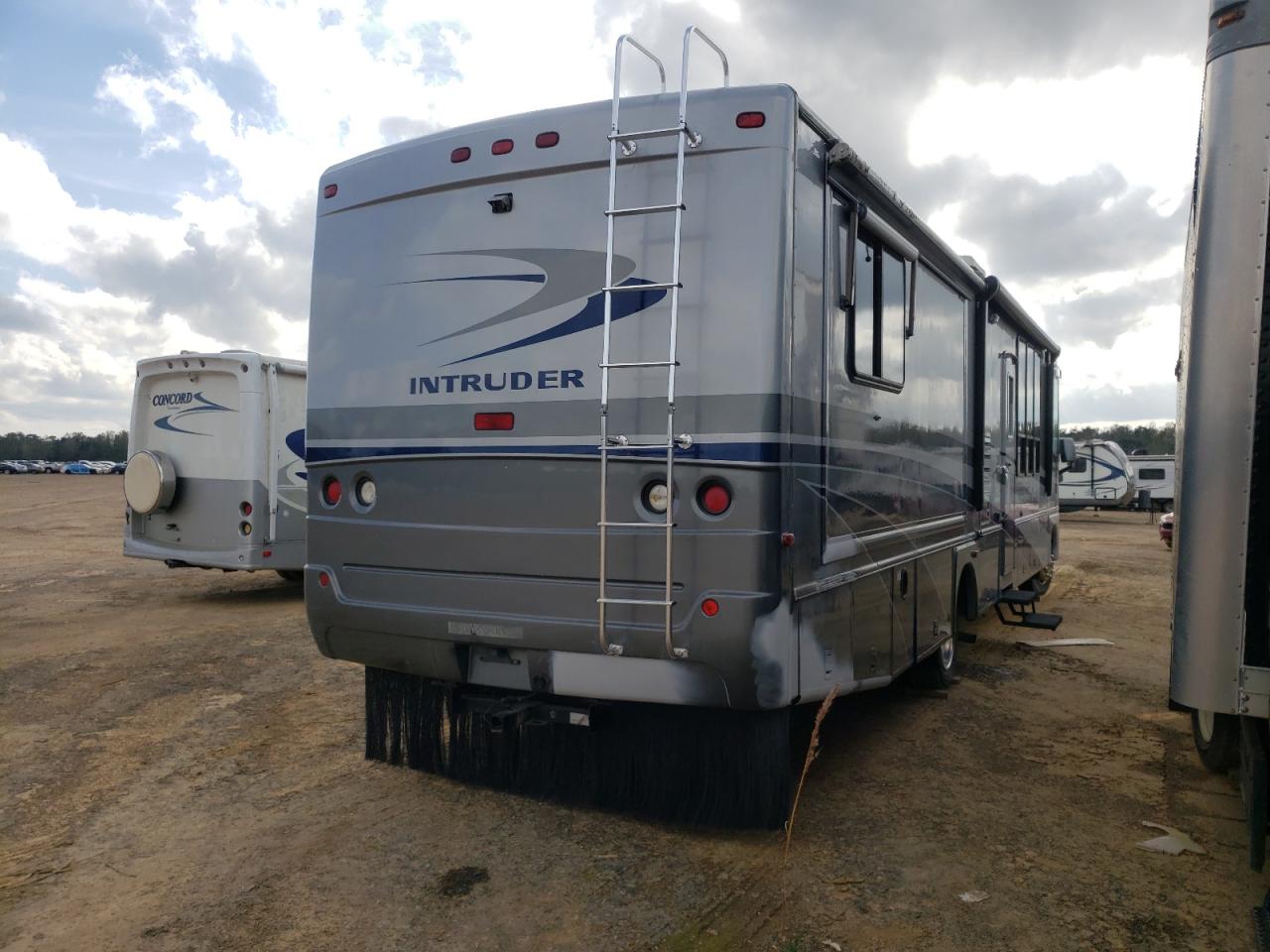 Photo 4 from auction – 2003 DAMO INTRUDER with VIN 5B4MP67G033371381