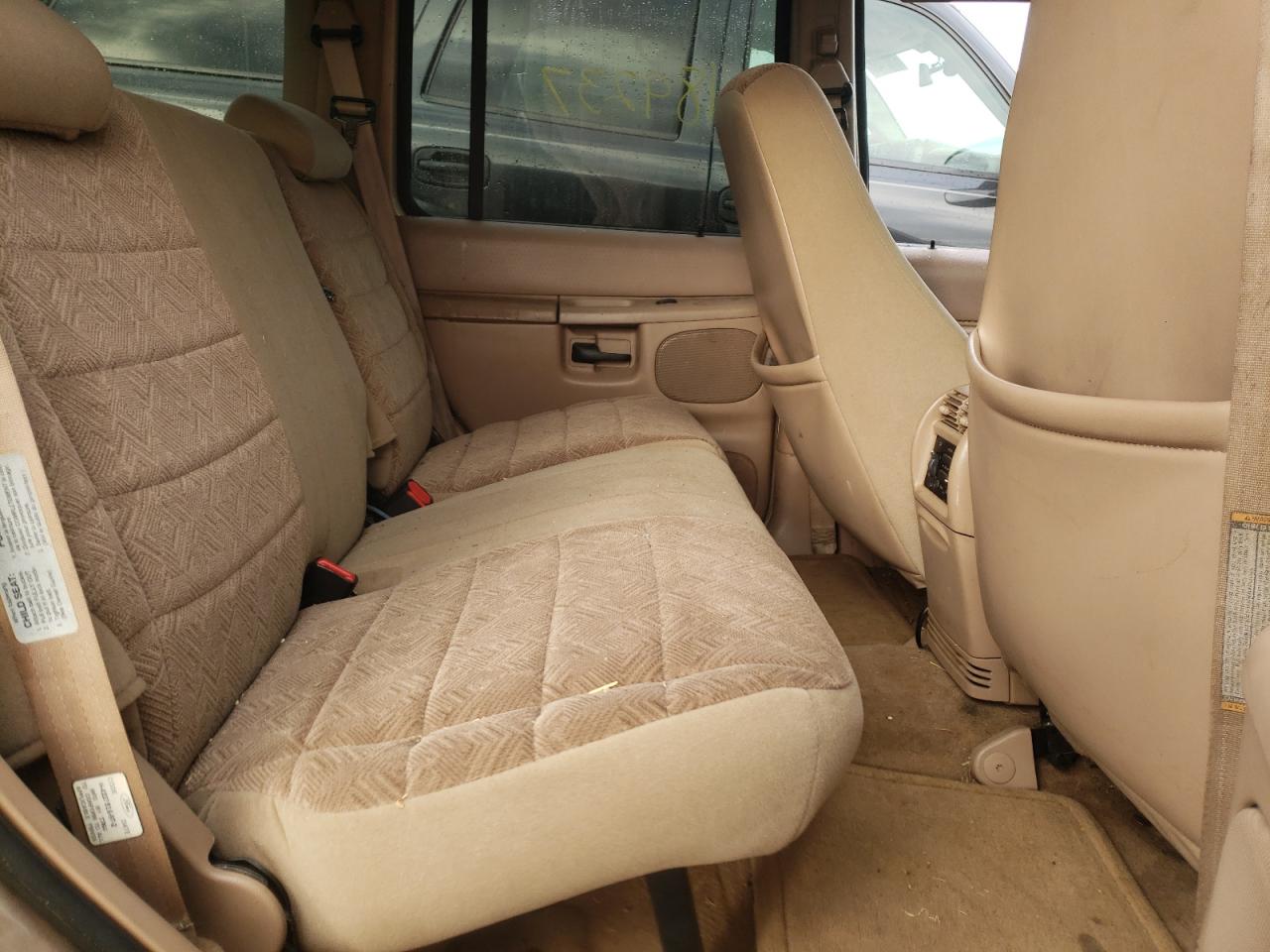 Photo 6 from auction – 1998 FORD EXPLORER with VIN 1FMZU34X8WUB40945