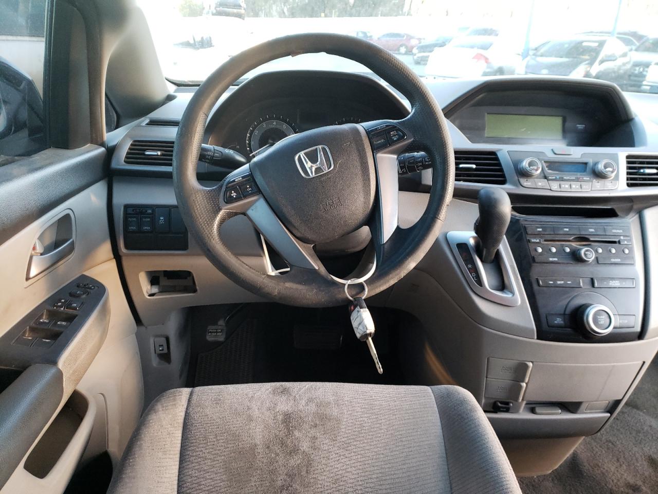 Photo 9 from auction – 2011 HONDA ODYSSEY EX with VIN 5FNRL5H42BB034870