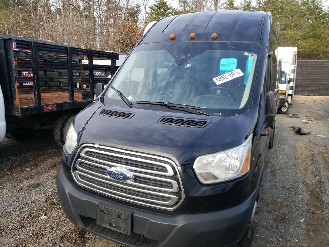 Photo 2 from auction – 2017 FORD TRANSIT with VIN 1FBVU4XG8HKA00952