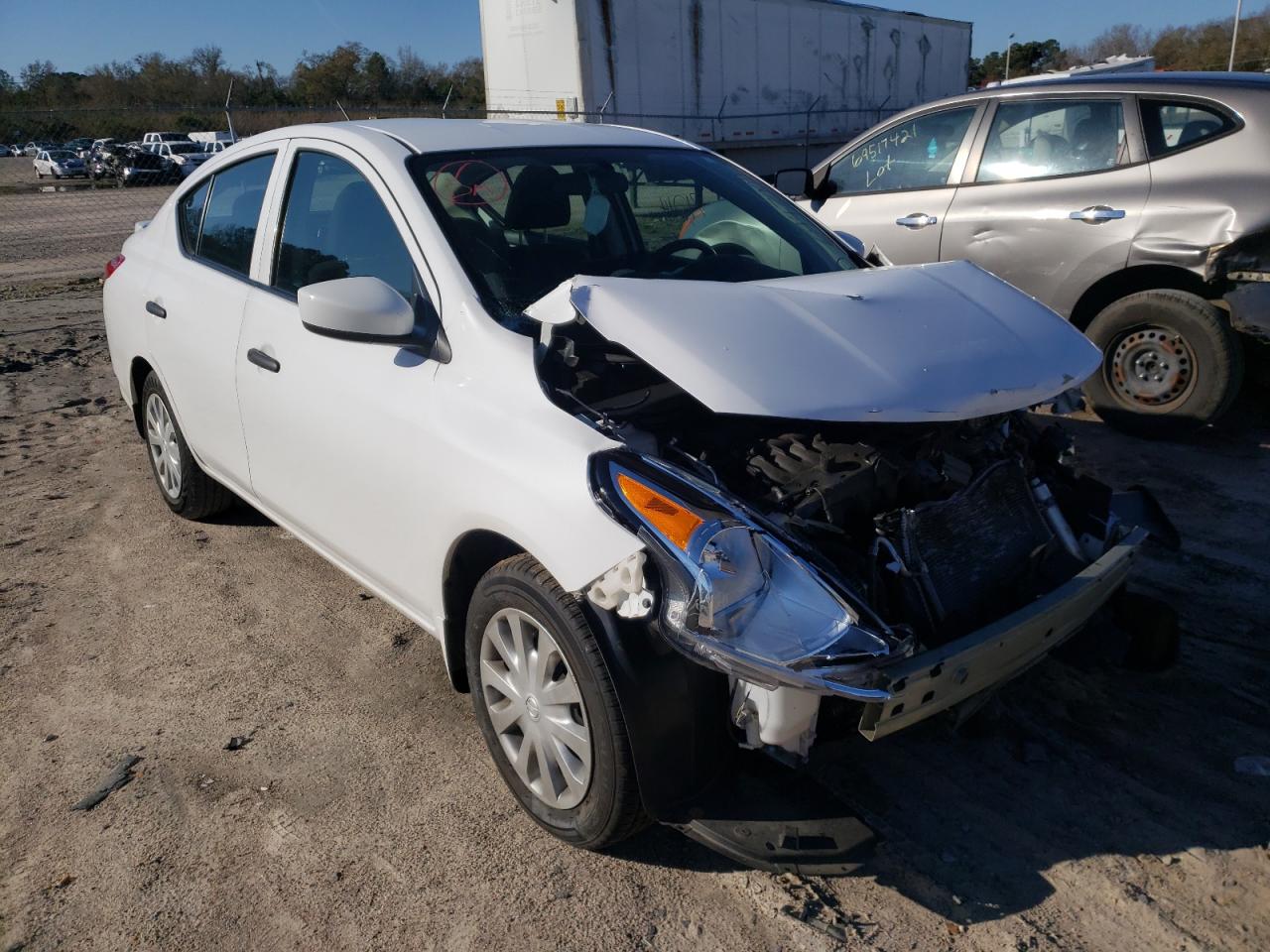 Photo 1 from auction – 2019 NISSAN VERSA S with VIN 3N1CN7AP9KL812943