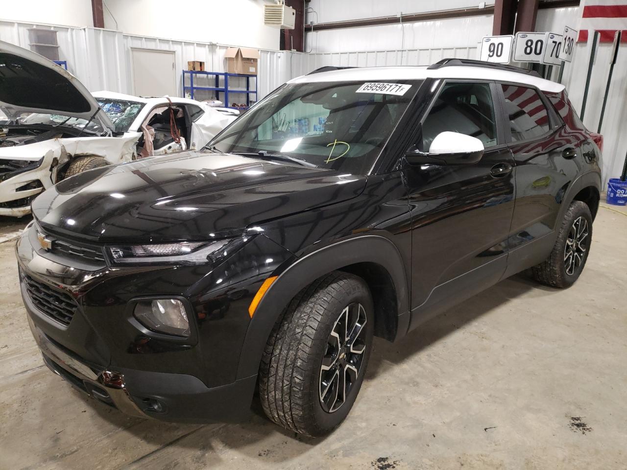 Photo 2 from auction – 2021 CHEVROLET TRAILBLAZE with VIN KL79MSSL9MB015103