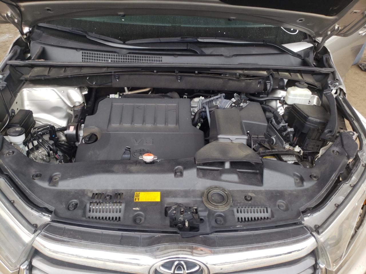 Photo 7 from auction – 2016 TOYOTA HIGHLANDER with VIN 5TDKKRFH2GS500754