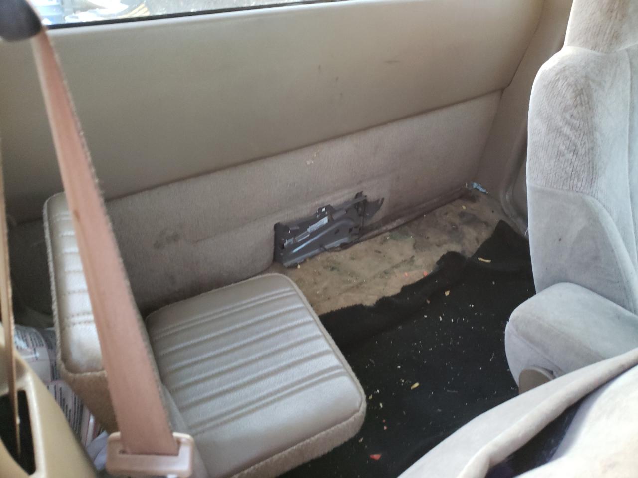 Photo 6 from auction – 2000 GMC SONOMA with VIN 1GTCS1955Y8251735