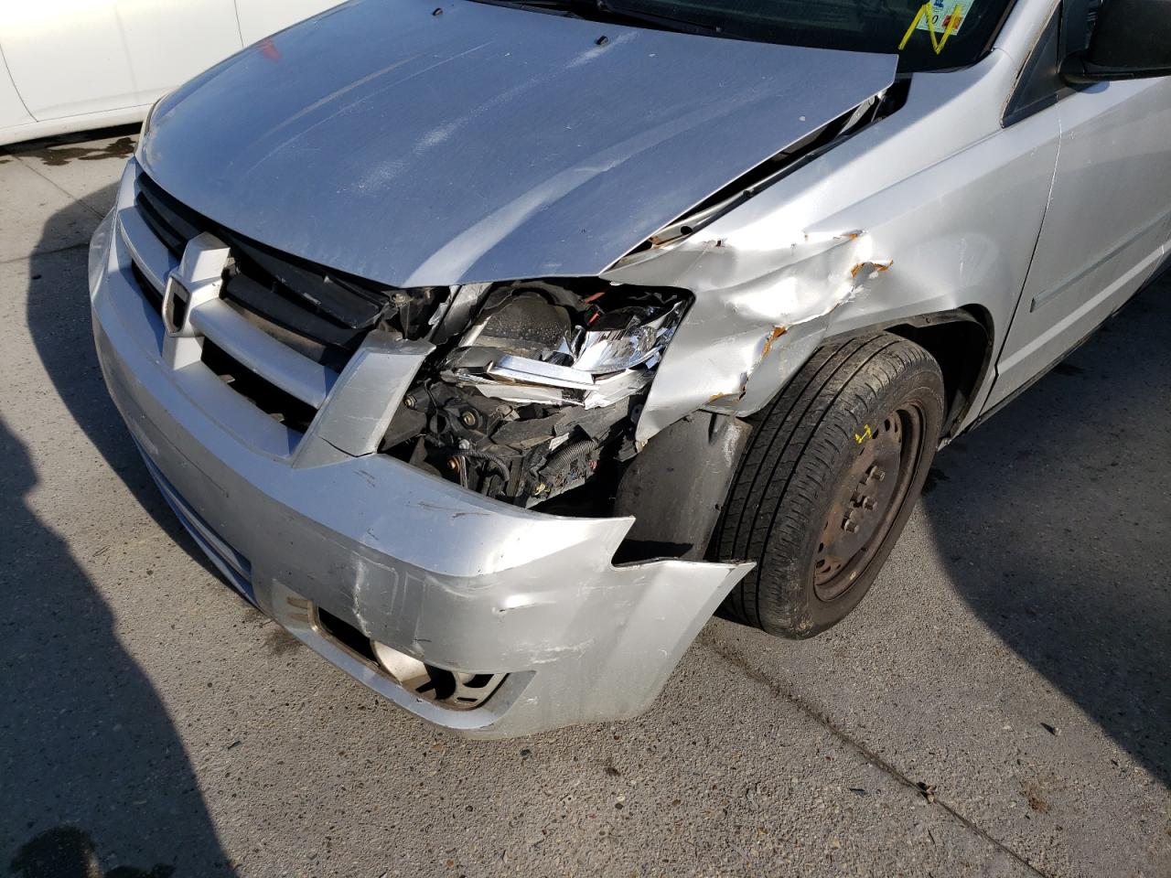 Photo 9 from auction – 2008 DODGE GRAND CARA with VIN 1D8HN44HX8B158682