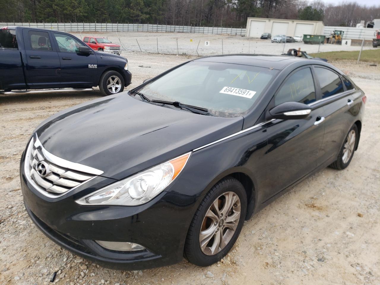 Photo 2 from auction – 2011 HYUNDAI SONATA SE with VIN 5NPEC4ACXBH225660