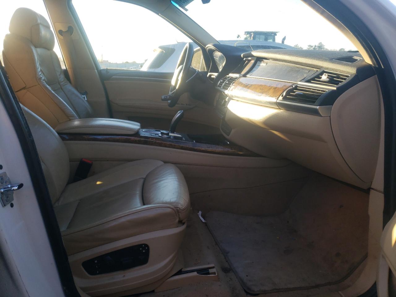 Photo 5 from auction – 2007 BMW X5 3.0I with VIN 5UXFE43567L011120