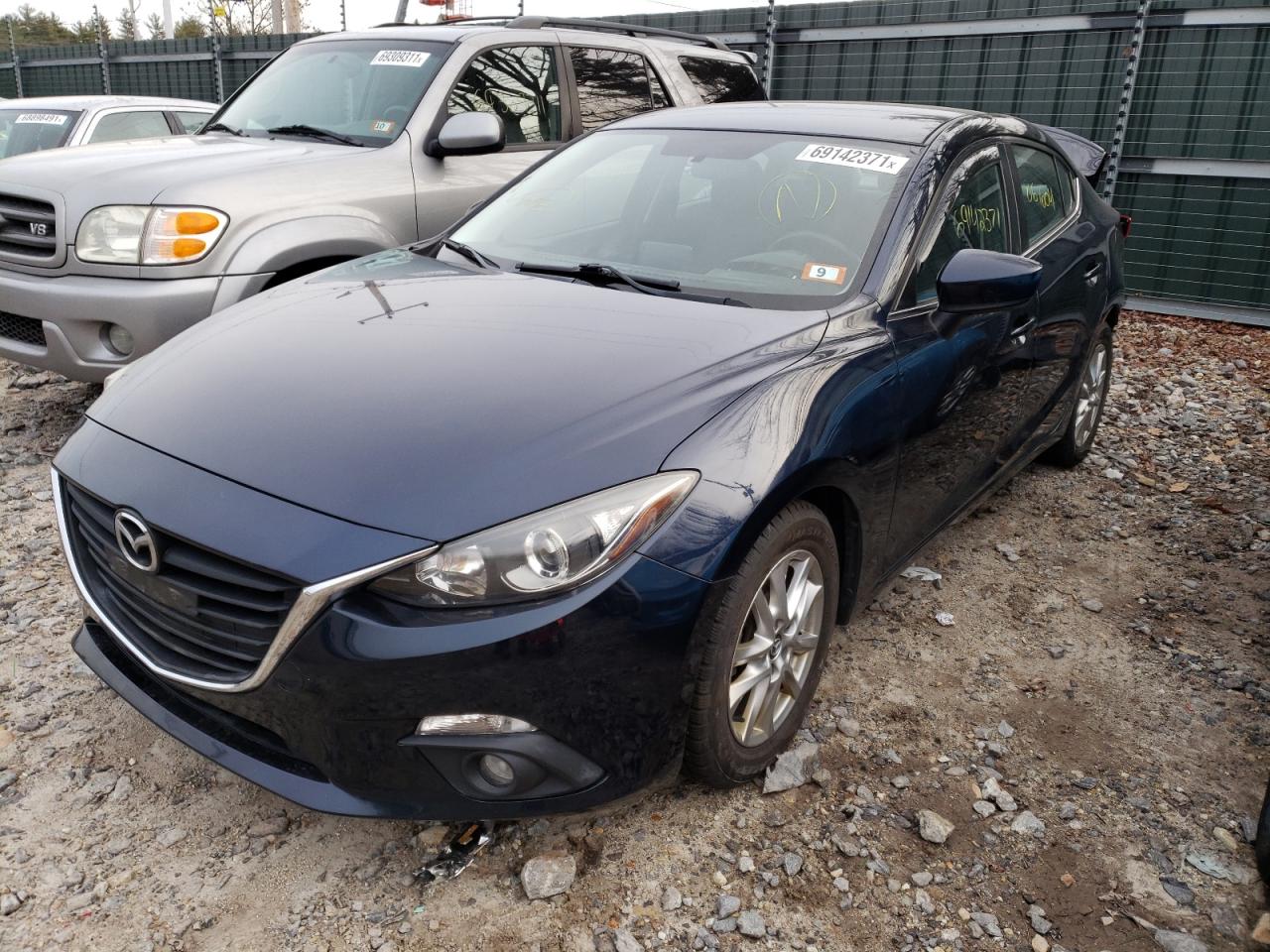 Photo 2 from auction – 2015 MAZDA 3 TOURING with VIN JM1BM1V77F1249083