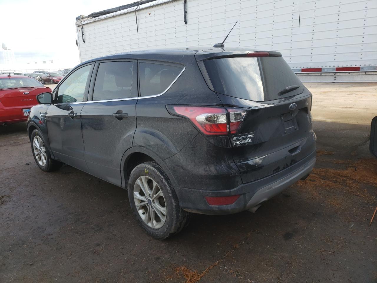 Photo 3 from auction – 2017 FORD ESCAPE SE with VIN 1FMCU0GD2HUC09041