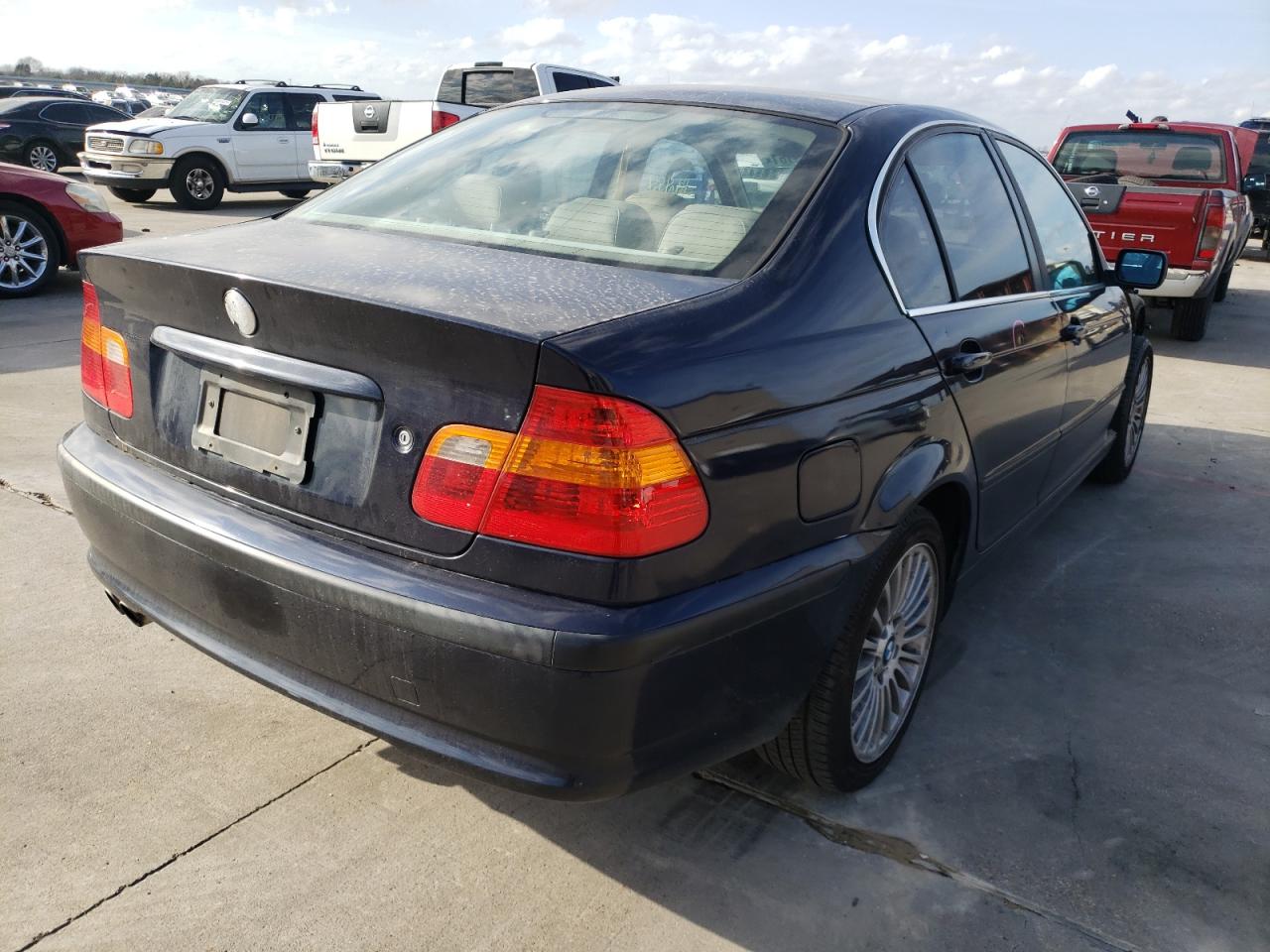 Photo 4 from auction – 2003 BMW 330 XI with VIN WBAEW53463PG21335