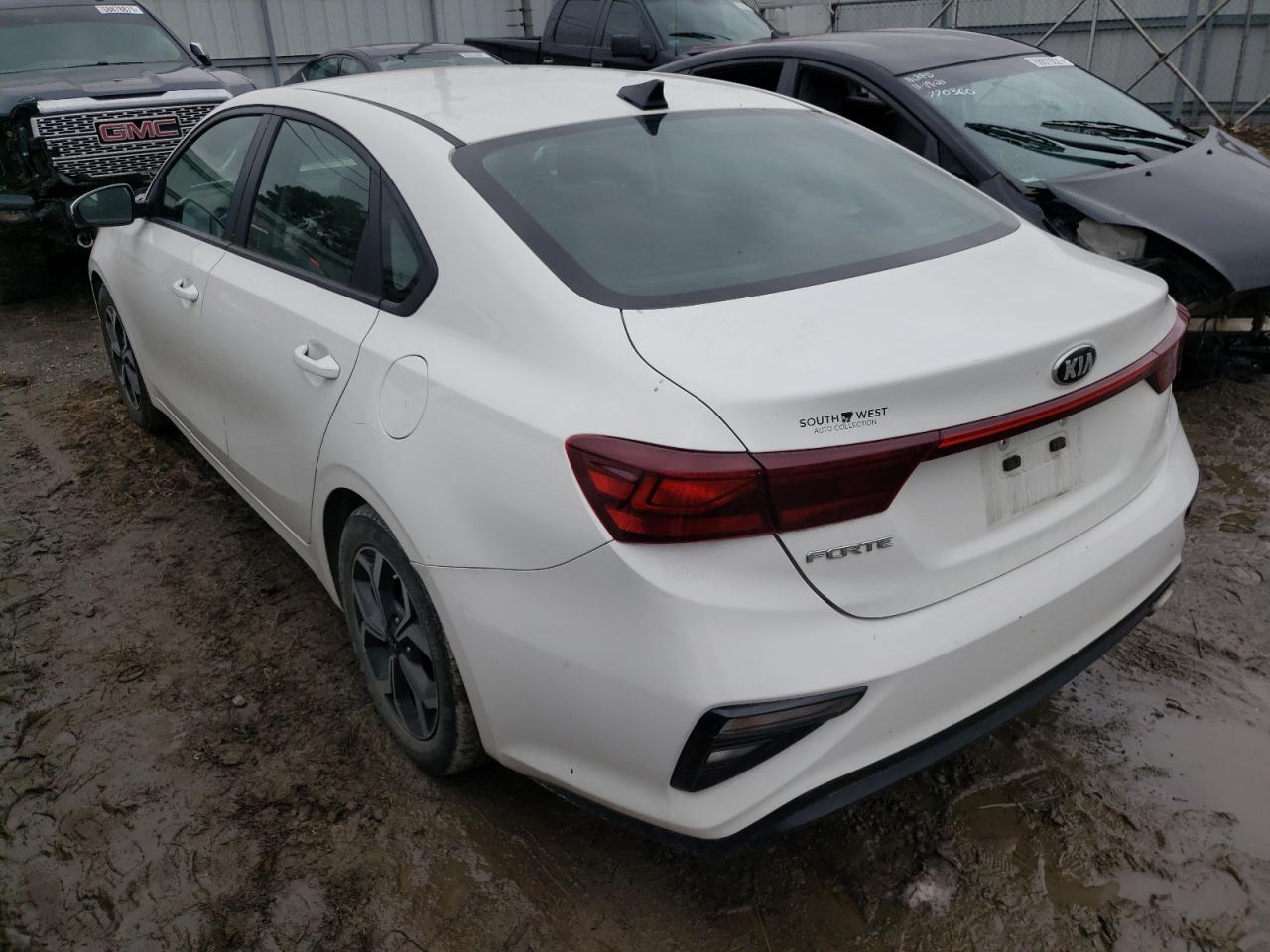 Photo 3 from auction – 2019 KIA FORTE with VIN 3KPF24AD1KE043897