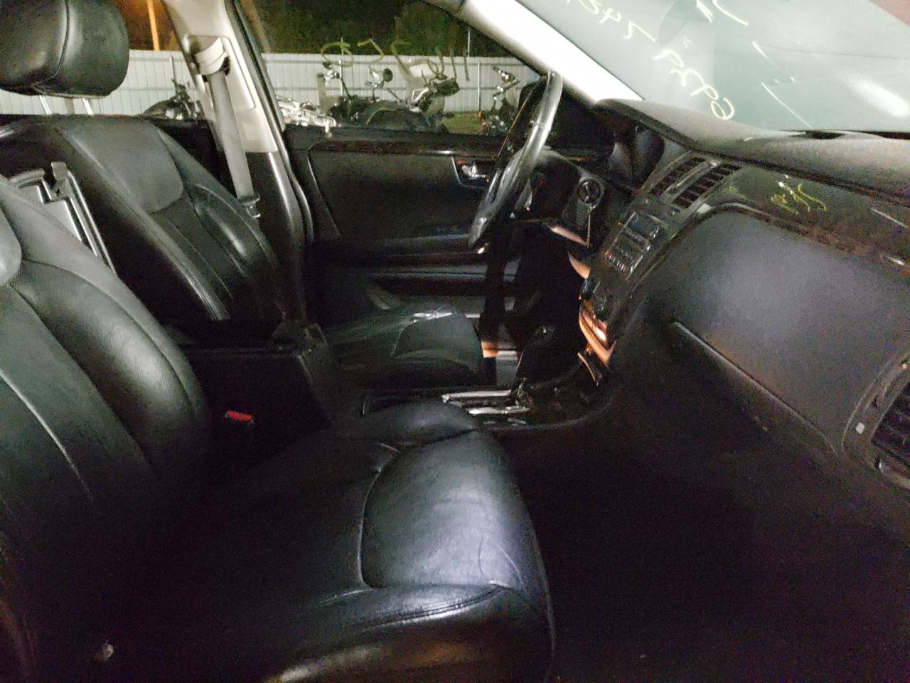 Photo 5 from auction – 2008 CADILLAC DTS with VIN 1G6KD57Y28U189845