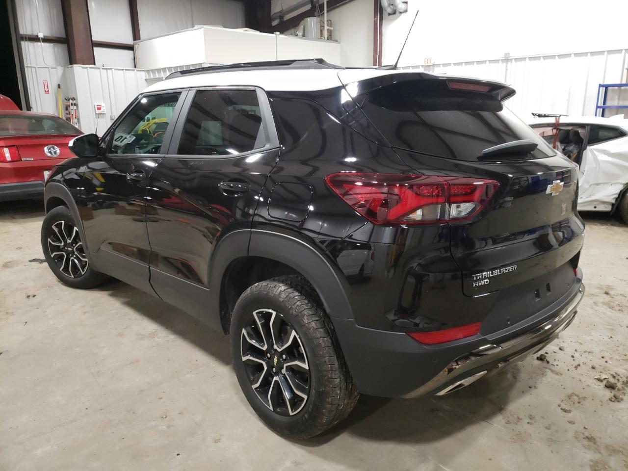 Photo 3 from auction – 2021 CHEVROLET TRAILBLAZE with VIN KL79MSSL9MB015103
