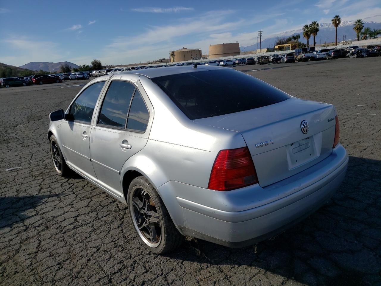Photo 3 from auction – 2002 VOLKSWAGEN JETTA GLS with VIN 3VWSE69M12M056948