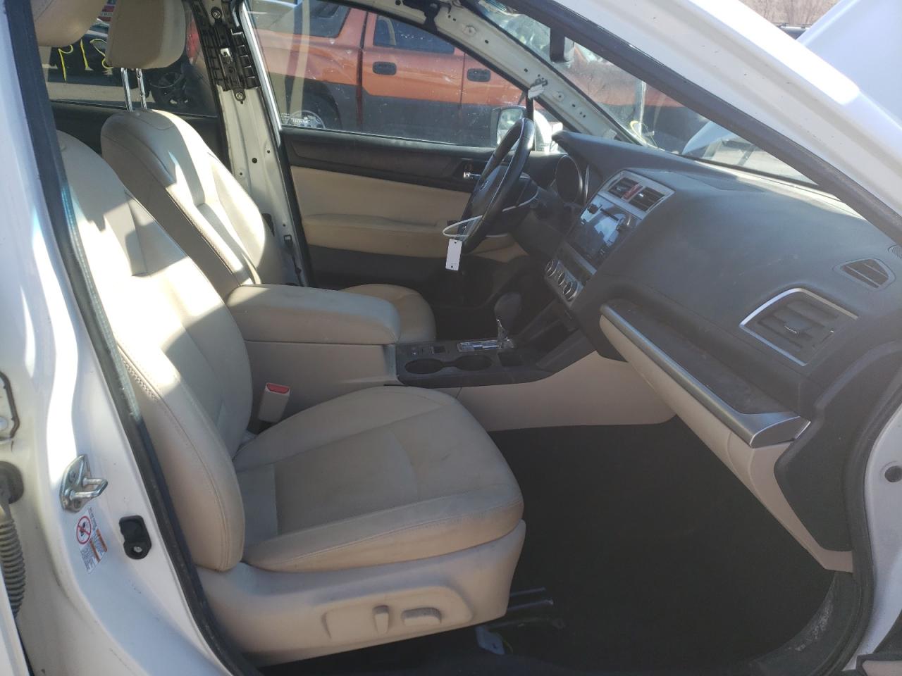 Photo 19 from auction – 2016 SUBARU OUTBACK 3. with VIN 4S4BSENC0G3224943