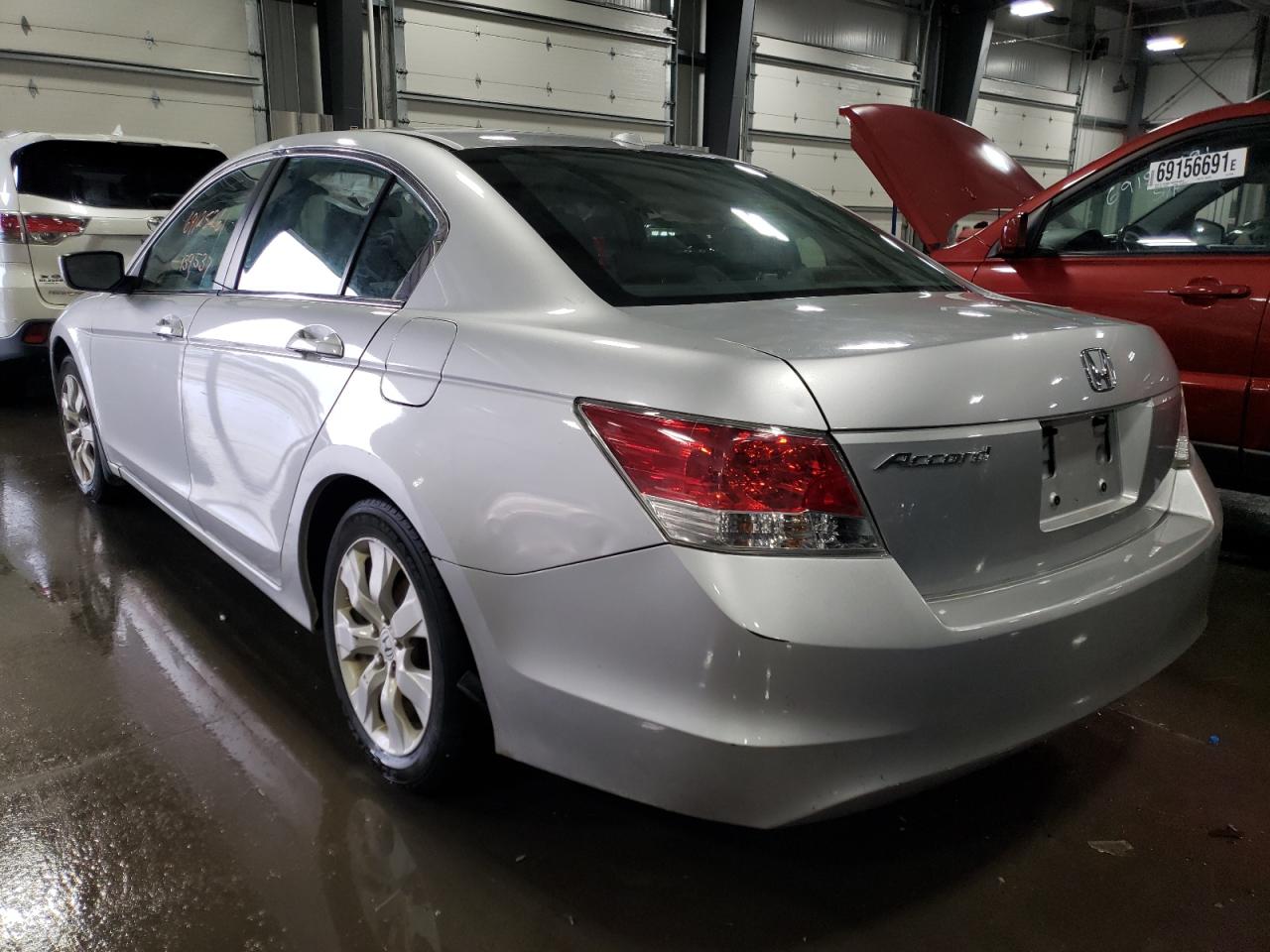 Photo 3 from auction – 2010 HONDA ACCORD EXL with VIN 1HGCP2F89AA113136