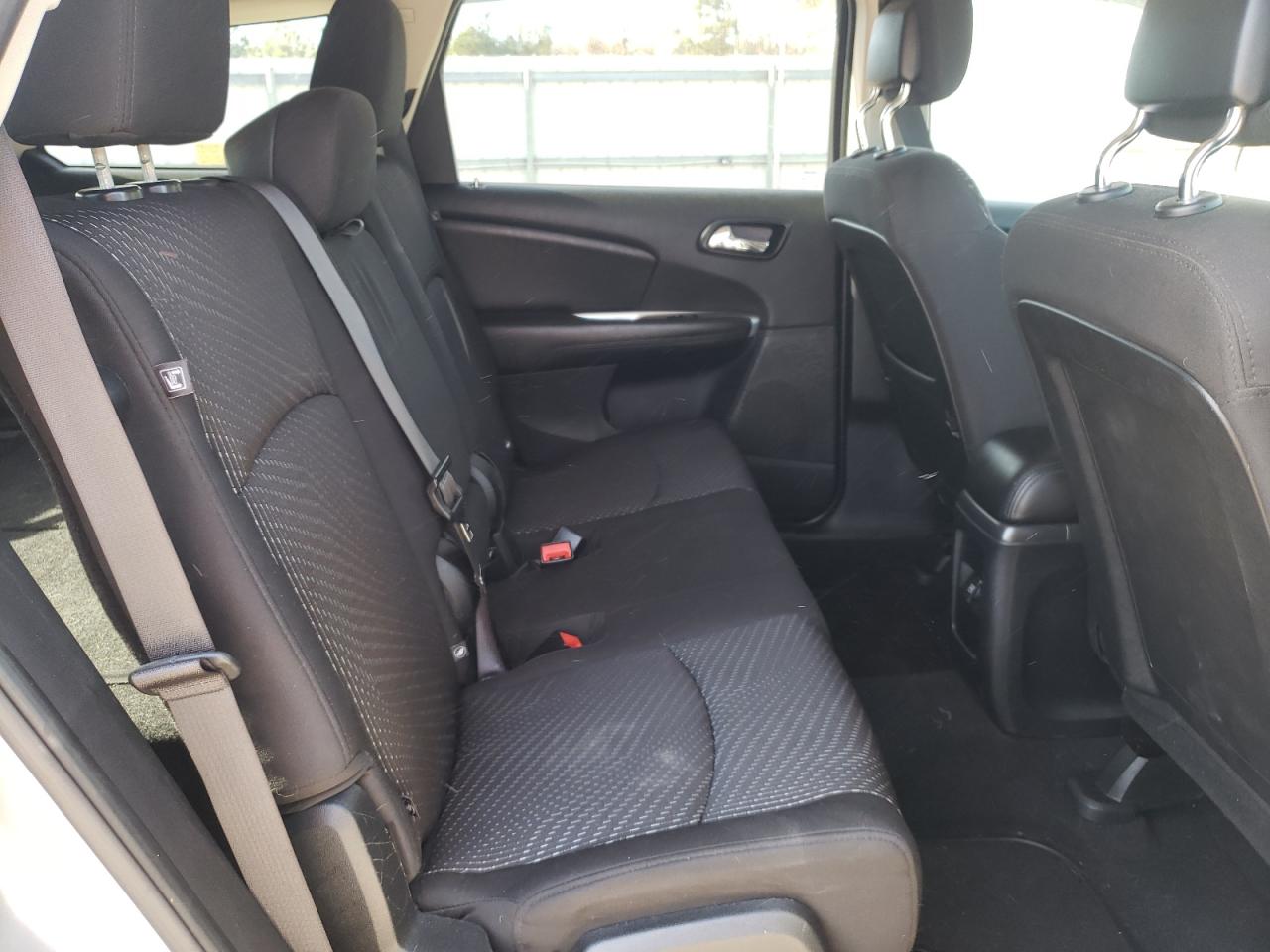 Photo 6 from auction – 2015 DODGE JOURNEY SE with VIN 3C4PDCAB4FT580224