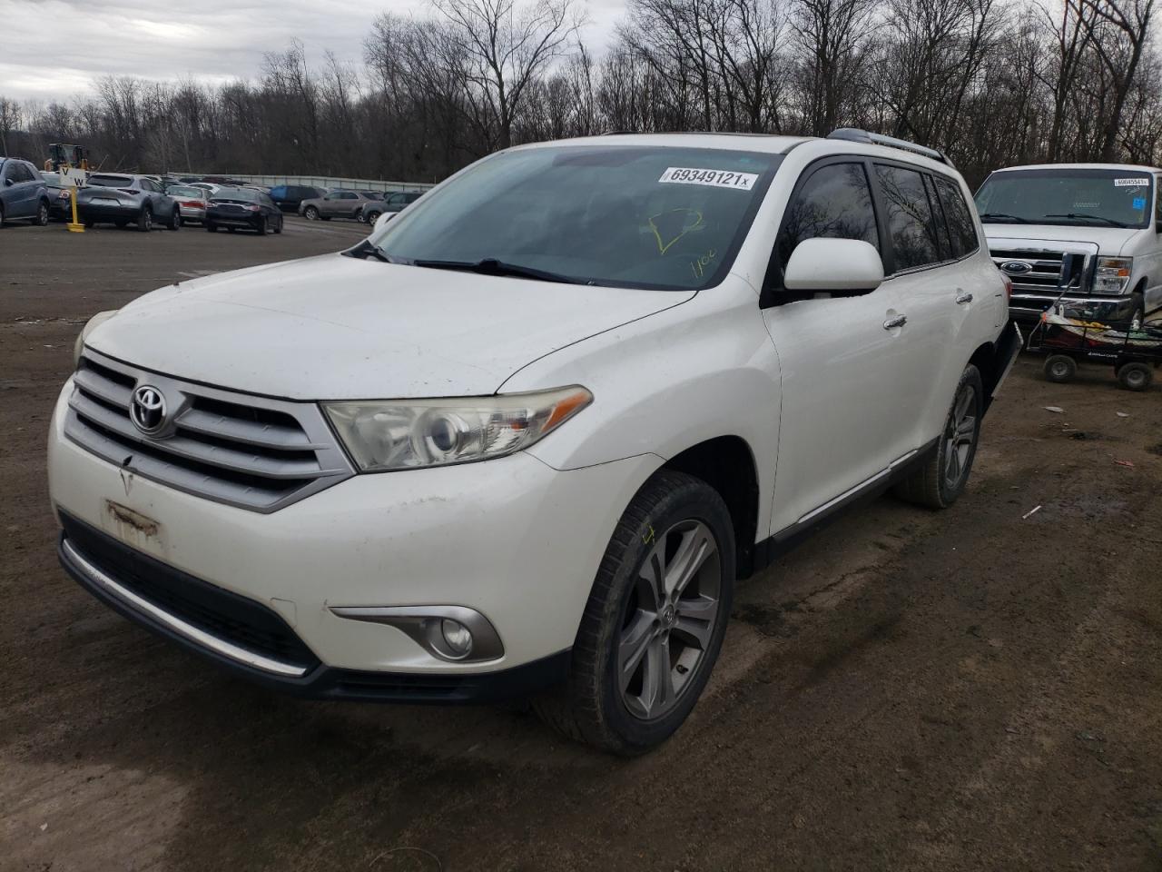 Photo 2 from auction – 2011 TOYOTA HIGHLANDER with VIN 5TDDK3EH1BS051566