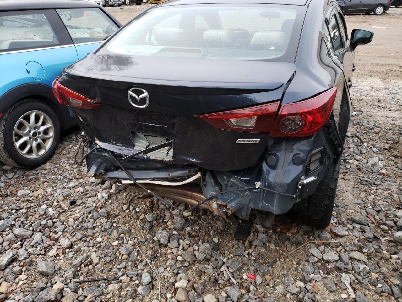 Photo 9 from auction – 2015 MAZDA 3 TOURING with VIN JM1BM1V77F1249083