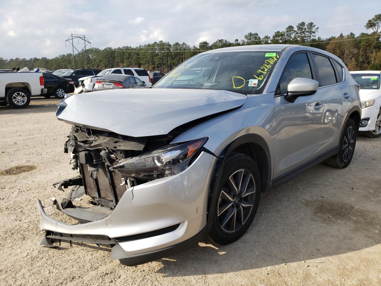 Photo 2 from auction – 2018 MAZDA CX-5 TOURI with VIN JM3KFACMXJ0300410