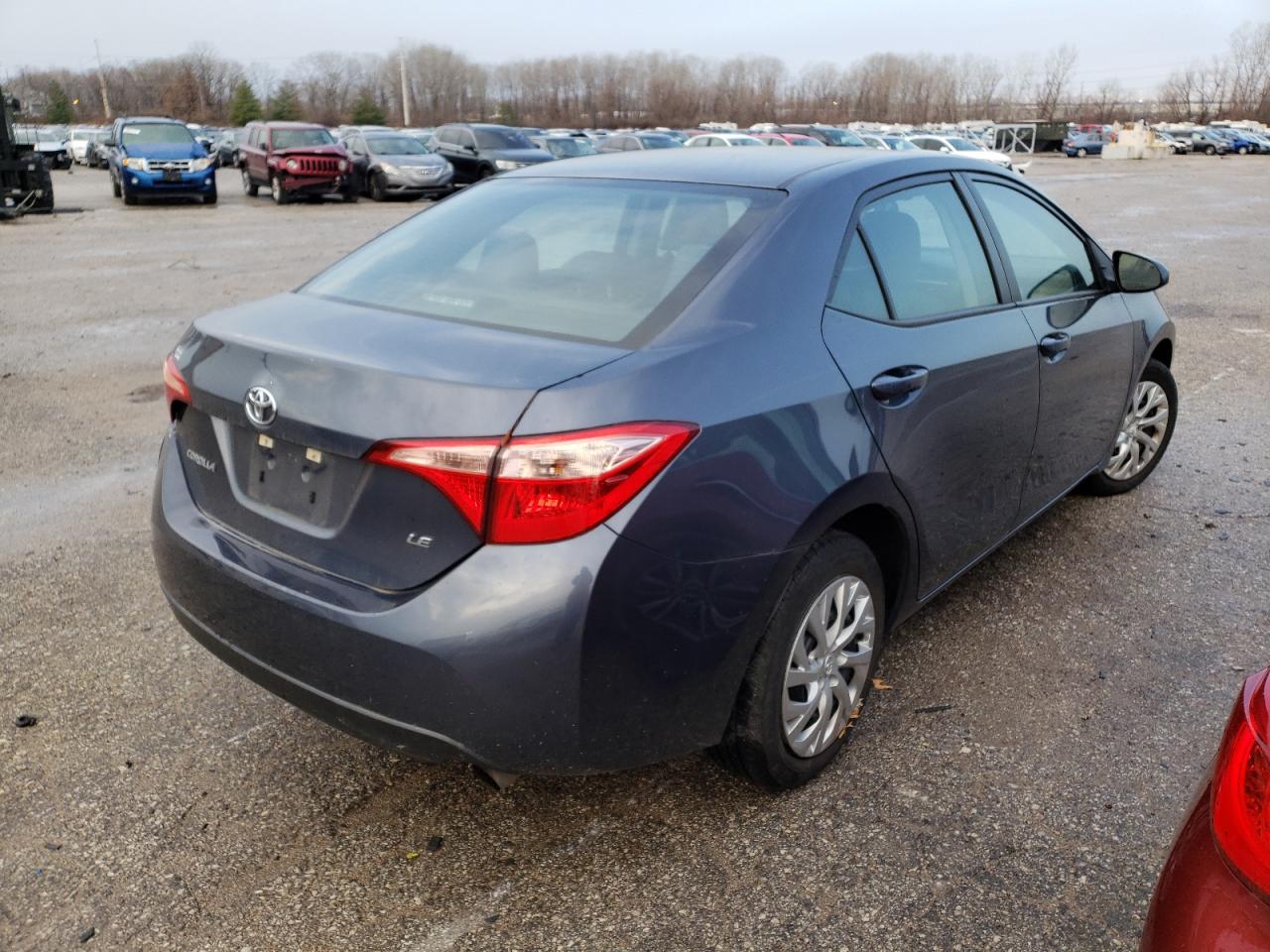 Photo 4 from auction – 2017 TOYOTA COROLLA L with VIN 5YFBURHE5HP604825