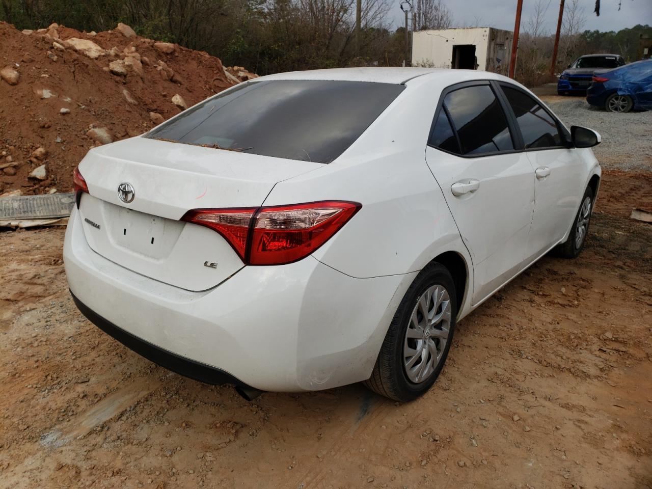 Photo 4 from auction – 2018 TOYOTA COROLLA L with VIN 5YFBURHE7JP831973