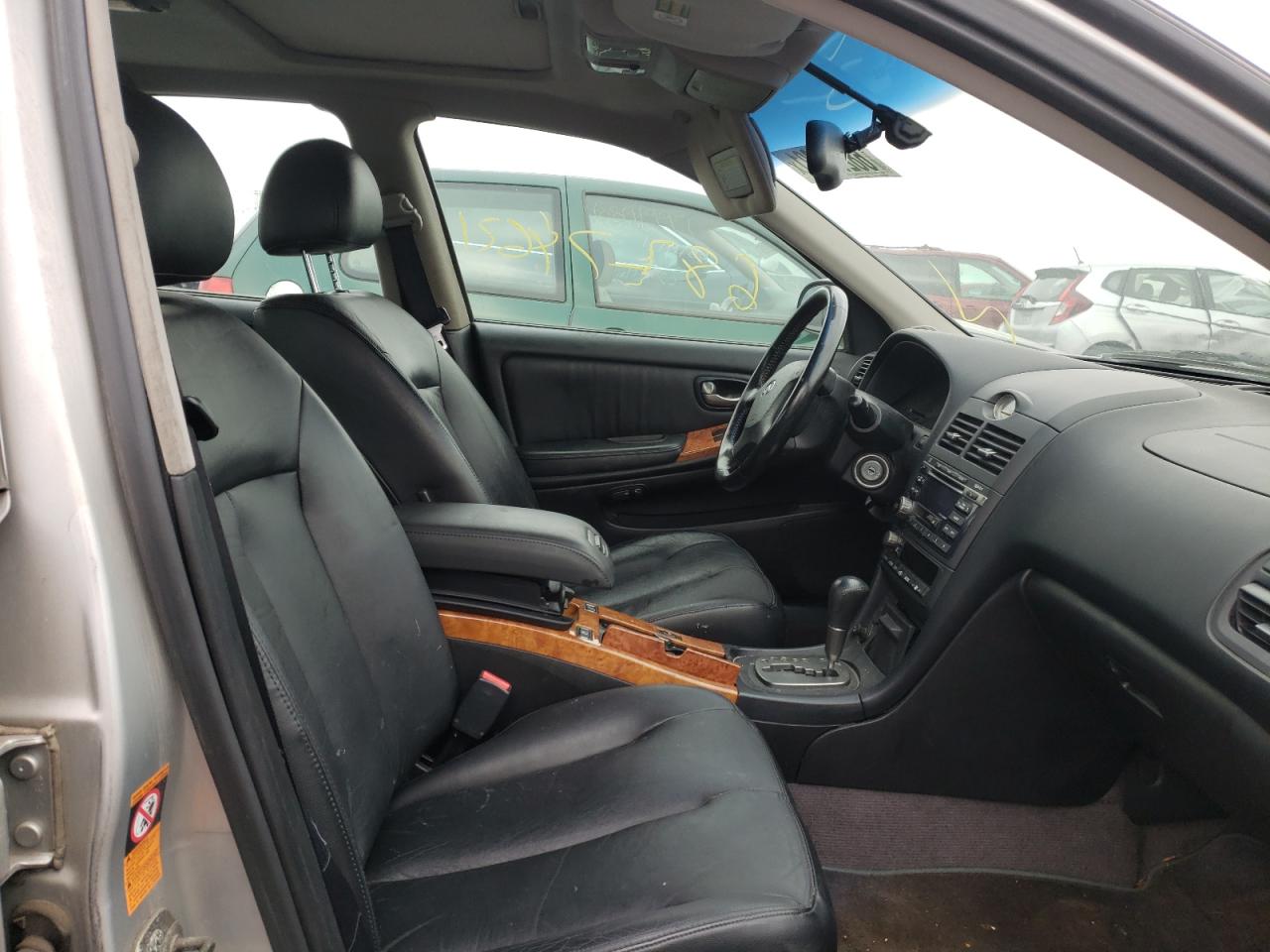Photo 5 from auction – 2002 INFINITI I35 with VIN JNKDA31AX2T009098